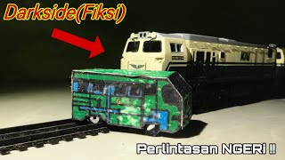 Fate fiksi kecelakaan Miniatur Kereta Api CC206 Vintage Lewat Perlintasan NGERi [upl. by Elocyn879]