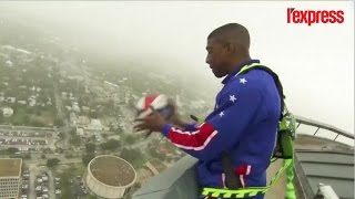 Un basketteur met un panier incroyable à plus de 170 mètres de haut [upl. by Garibald]