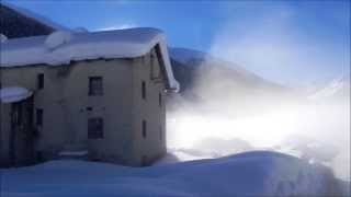 Livigno 22°C con nebbia a banchi  una normale mattina invernale  25 Gennaio 2014 [upl. by Adnohsirk]