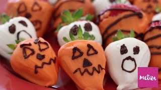 How to Make Halloween Chocolate Covered Strawberries  Metiza [upl. by Duyne]