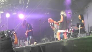 Warpaint  Elephants live Rock en Seine 2014 [upl. by Occor]