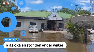 Scholen dicht in Suriname door heftige regenbuien [upl. by Ehud114]