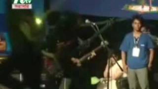 Boshe achi eka Warfaze live in nokia boishakhi music mela part 3 [upl. by Thar]