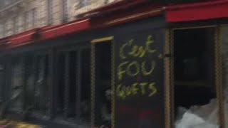 quotGilets jaunesquot la célèbre brasserie Le Fouquets vandalisée [upl. by Sage]