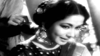 Sahib Biwi Aur Ghulaam  Piya Aiso Jiya Mein Samaaye Gayo Re  Geeta Dutt [upl. by Sinegra662]