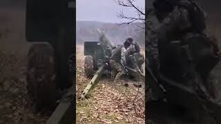 Vintage M101 Howitzers in Action in Ukraine [upl. by Sibylle]