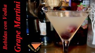 cocktails con vodka MARTINI DE UVAS martini grape [upl. by Buskus943]