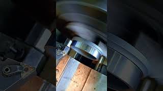 Torneando aço usinagem machine machining truck gambiarra torneiromecanico welding torno [upl. by Gwen]