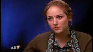 LEELEE SOBIESKI SAYS PACINO HAS TRUST ISSUES [upl. by Trembly]