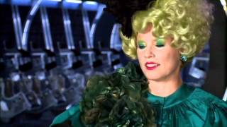 THE HUNGER GAMES  quotElizabeth Banks Talks Playing Effie Trinketquot [upl. by Yreved]