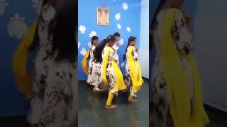 Mocha kotta pallazhagi muththu muththu sollazhagi song performance in tamil girls  kuththu dance [upl. by Ahsemac]