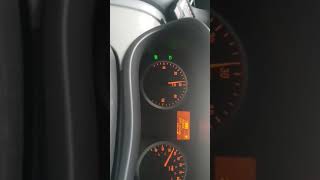 Vauxhall vivaro 20 M9R reving to 3000rpm and jolting loss of power jerking diesel engine [upl. by Reh]