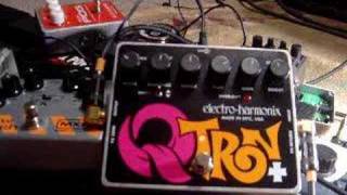 Part 1 Electro Harmonix Qtron XO Envelope Filter Demo on bass [upl. by Bj]