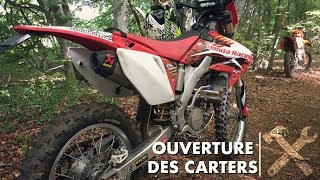 DEMONTAGE HM CRF 250 4 OUVERTURE DES CARTERS [upl. by Francene585]