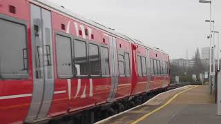 Gatwick Express Class 387 Electrostar train Clapham Junction  16th February 2019 [upl. by Ljoka502]