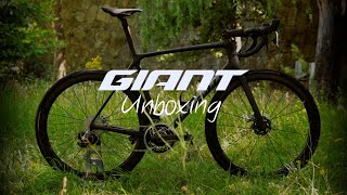 GIANT TCR Advanced SL Disc 0 2022  UNBOXING [upl. by Mickie]