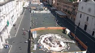 Lavori in corso a Piazza Navona New restoration for the Piazza Navona’s fountains Work in progress [upl. by Hanako]