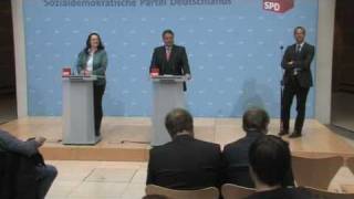 Pressekonferenz am 2 Mai mit Sigmar Gabriel und Andrea Nahles [upl. by Una]