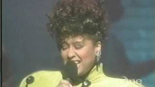 Phyllis Hyman  Sacred Kind of Love Live [upl. by Bosson]