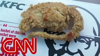 Diner says theres a rat in KFCs chicken [upl. by O'Dell]