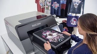 Impresión directa a prenda en 3 sencillos pasos con la impresora textil Ricoh Ri1000  Ricoh [upl. by Letram853]