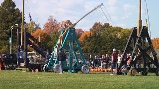 Large Trebuchets throwing Pumpkins AKA Pumpkin Chunking  Rhinebeck 2010 Extras  lk2g087 [upl. by Anyl149]