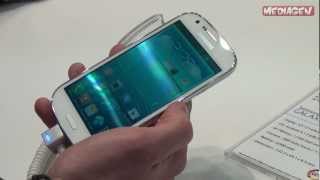 MWC 2013 Samsung GALAXY Express  handson par AndroidGenfr [upl. by Yadroc]