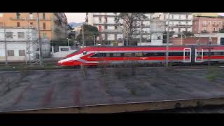 Frecciarossa Milano CentraleReggio Calabria Centrale in arrivo alla stazione di Battipaglia [upl. by Emmons65]