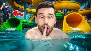 Verstoppertje In Een Gesloten Waterpark Betrapt [upl. by Aillij]