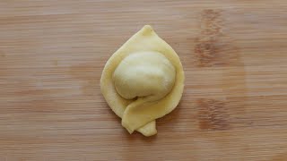 Il modo più semplice per chiudere i wonton è uguale ai tortellini [upl. by Basia]