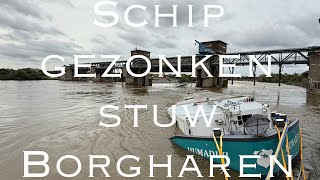 Schip gezonken bij de stuw van Borgharen [upl. by Tilly370]