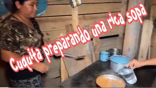 Cuquita cocinando LaFamiliaDeLaSierra [upl. by Nugesulo330]