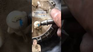 Reparación de módulo de la bomba de gasolina mecanica autos taller [upl. by Niwdla]