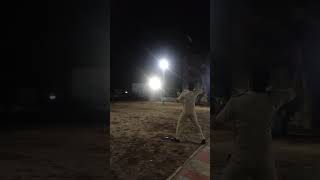 Catch practice karte waqt lag gai 😂shorts cricket [upl. by Choong345]