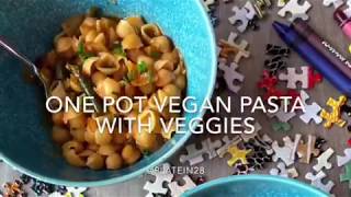 One Pot Vegan Pasta with Chickpeas [upl. by Zobias]