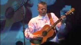 Tommy Emmanuel  Nine Pound Hammer [upl. by Okika505]