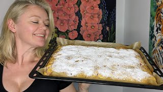 Rhabarberkuchen  lecker einfach fluffig und schnell Blechkuchen Rhabarber Rezept [upl. by Adnovahs]