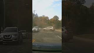 speeding idiot idiotsincars [upl. by Lledraw]