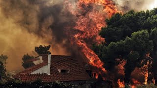 Grèce plus de 50 morts dans des incendies près dAthènes [upl. by Ettelohcin662]