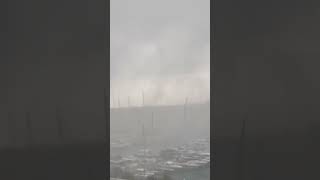 Unwetter auf Mallorca 😯⚡ Sogar ein Vordach wird weggeweht [upl. by Romilda]