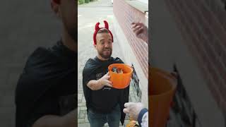 Süßes sonst gibts Saures 😈😂 trick17 halloween [upl. by Showker]