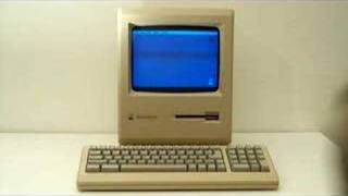 1986 Apple Macintosh BOOTING [upl. by Annairol]