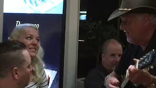 Efterfest Radio Viking Cinderella Roffe Kristina från Vilhelmina 20190403 0306 [upl. by Lentha]