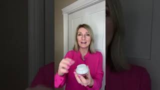 How to use the Le Rose Daily Defense Cream from Pearl de Flore [upl. by Trumann]