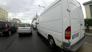 Les pistes cyclables à Lyon Lyon8ème 6 [upl. by Nnaegroeg697]