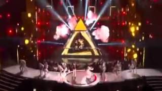 RIHANNA SINGS CHRIS BROWN SONG AT BET AWARDS 2015 [upl. by Pepita]