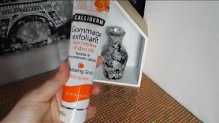 review gommage exfoliant aux noyaux dabrico calliderm [upl. by Aropizt]