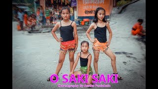 O SAKI SAKI  Amazing 3 little girls dancing in Public  FLAWLESS DANCE ACADEMY [upl. by Quillan703]