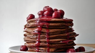 Schokoladen Pancakes mit heißen Kirschen  Chocolate Pancakes with Hot Cherries  ENG SUBS [upl. by Kcirtapnhoj178]