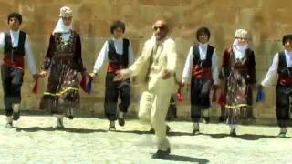 EREZ SERHAD  ESMERAMIN POTPORİ 2012 halay halaylar  MEHMET ALİ ARSLAN Videos [upl. by Kimmi624]